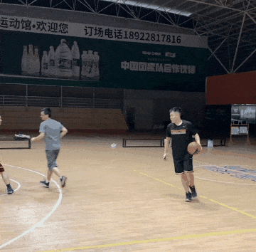 宽睿三分球.gif 宽睿三分球.gif