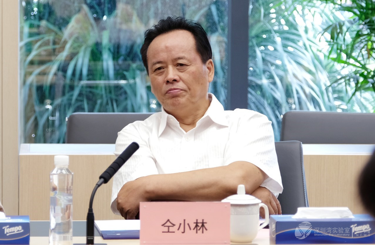 仝院士.jpg