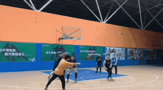 梁宇投篮.gif 梁宇投篮.gif